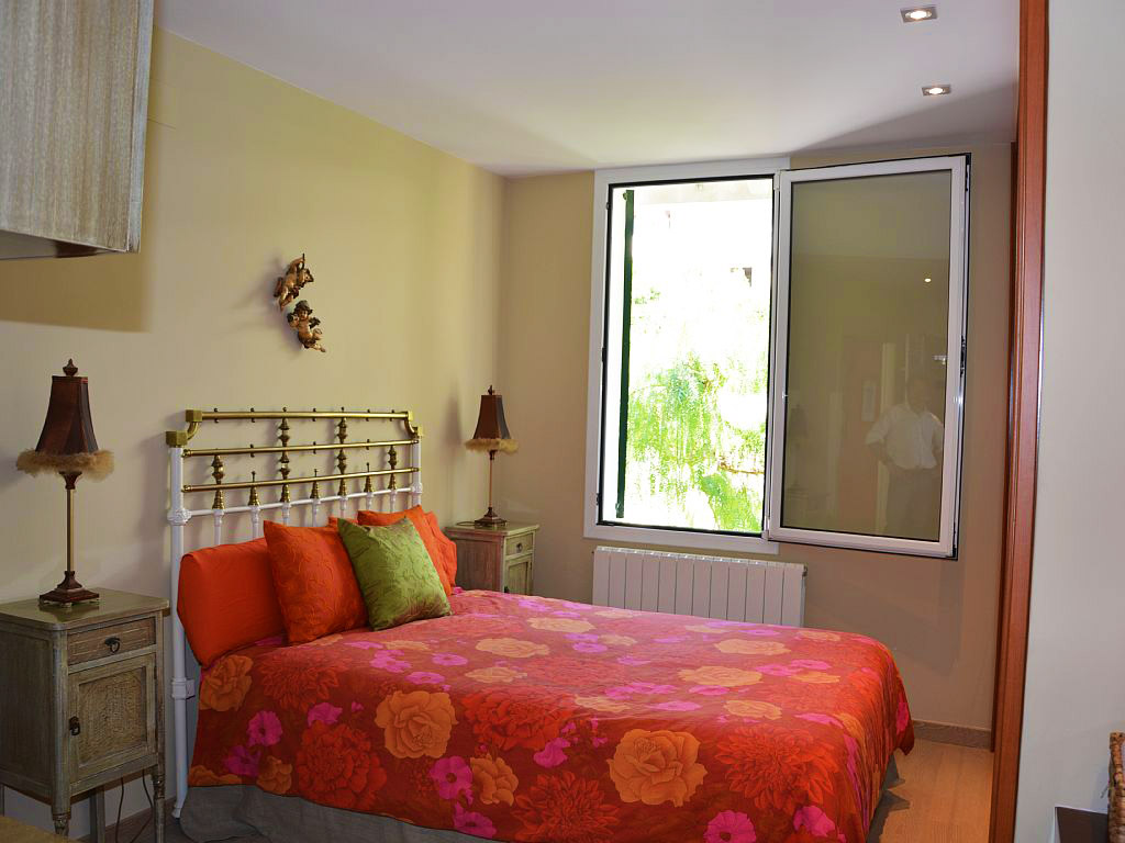 suite principal del apartamento de sitges para vacaciones