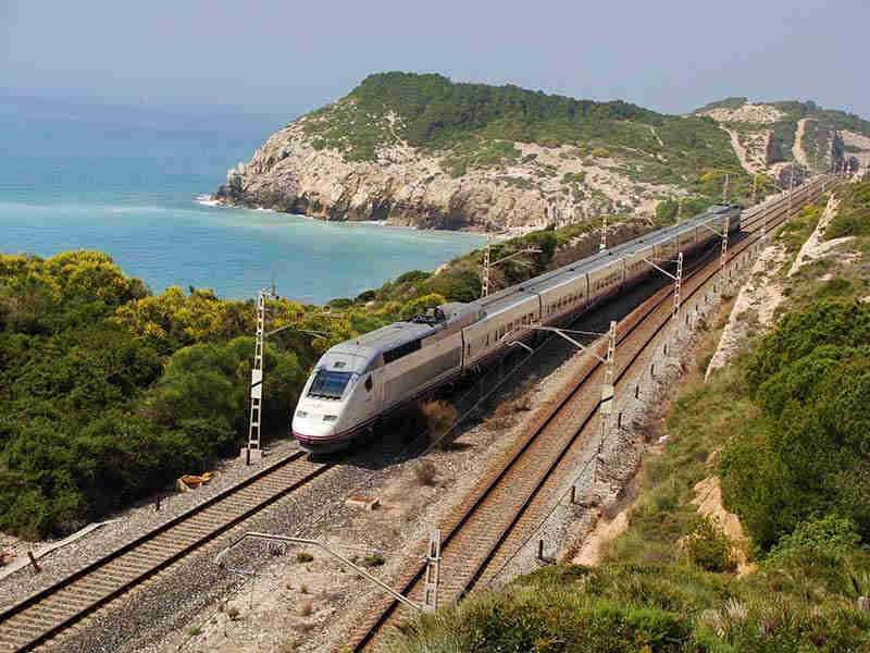 Tren de Barcelona a Sitges: recorrido