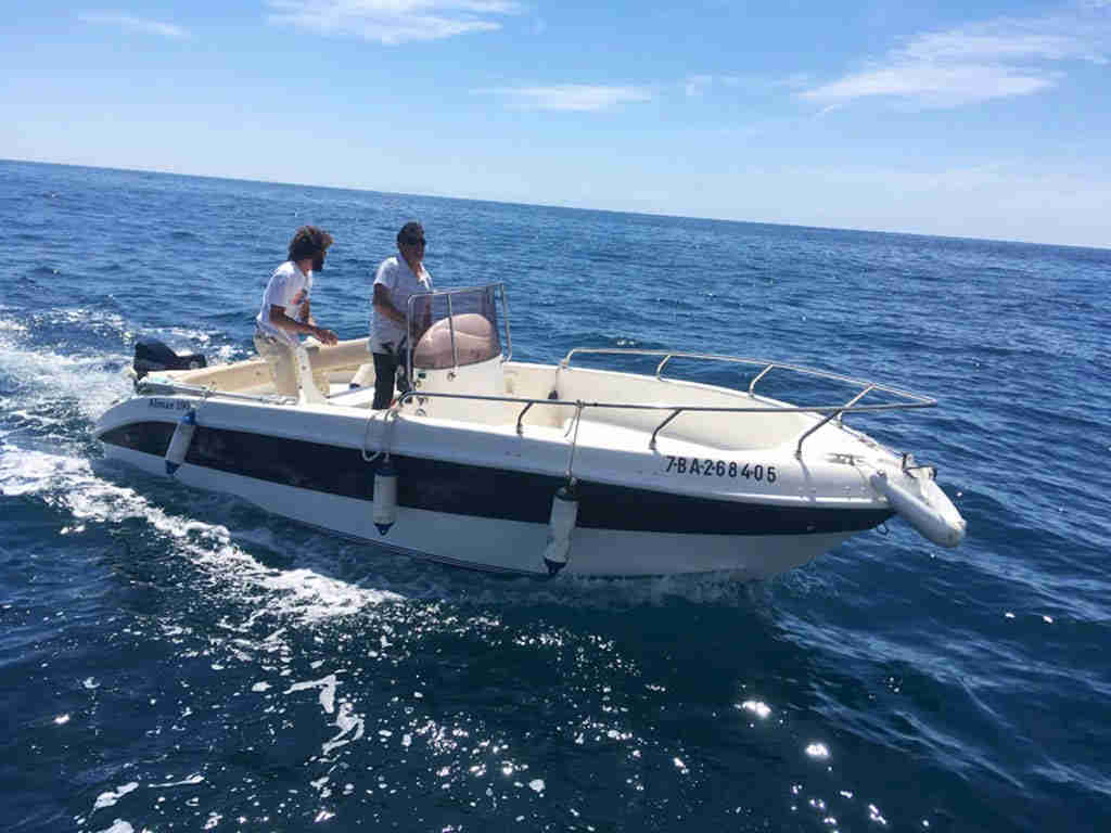 summer holidays in Sitges: boat.