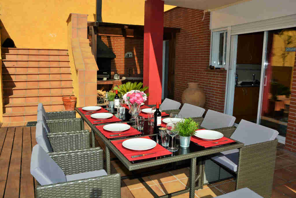 mesa al aire libre