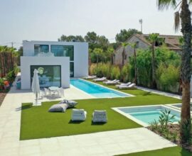 Villas con piscina privada Sitges