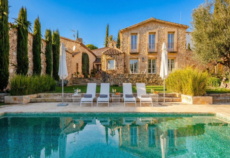 Masía Casa de Piedra