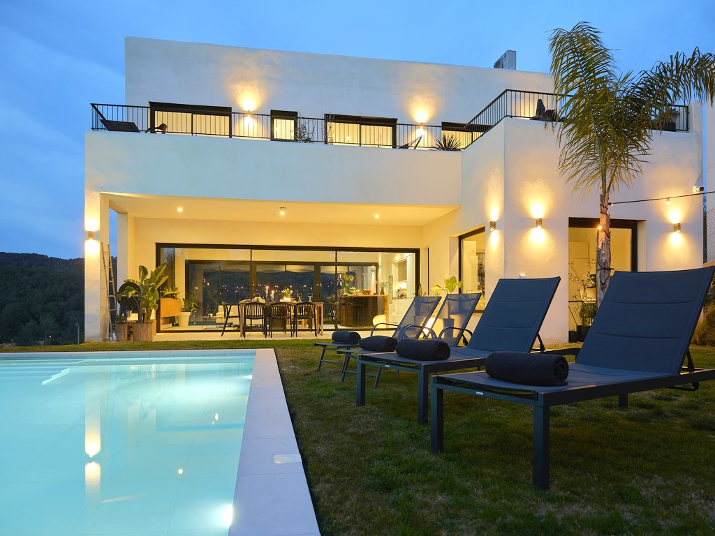luxury houses for rent in Catalonia