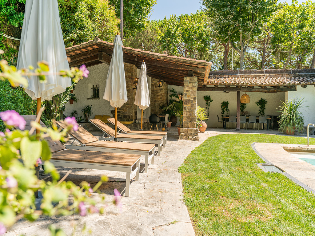 Escapada urbana: alquiler villa mayo Barcelona con encanto