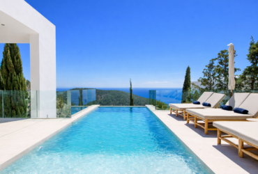 villa de lujo con vistas al mar