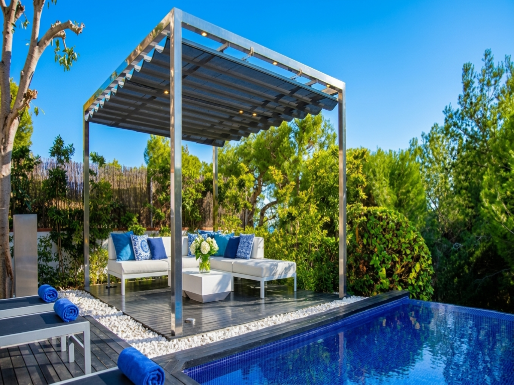 Luxury villa availability in Sitges in October